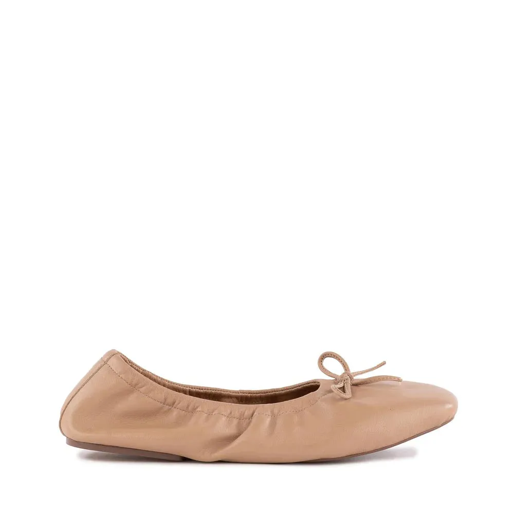 BREATHLESS LEATHER FLAT