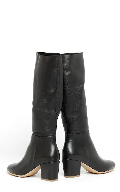 Bueno Sky, black leather
