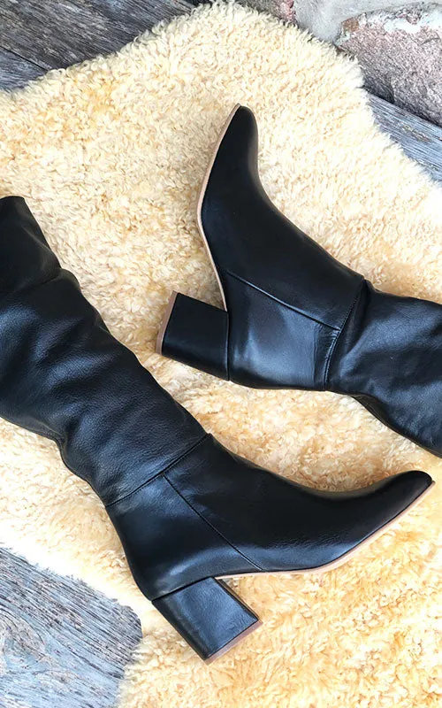 Bueno Sky, black leather
