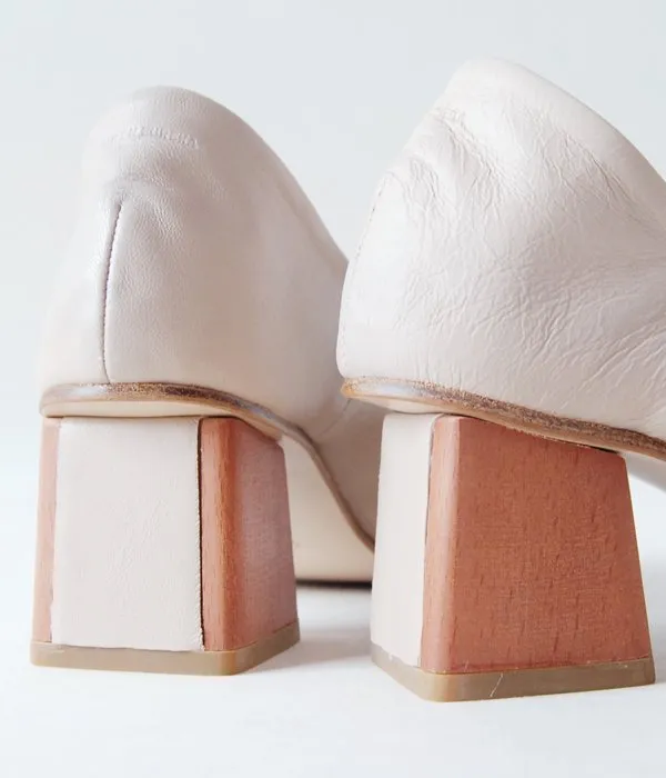 MAISON EUREKA/BABOUCHE PUMPS (BEIGE)