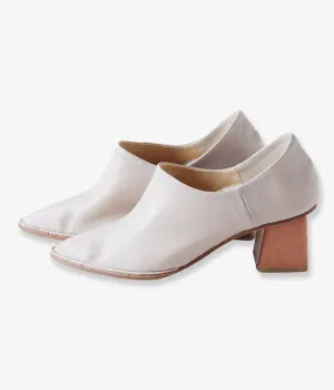 MAISON EUREKA/BABOUCHE PUMPS (BEIGE)