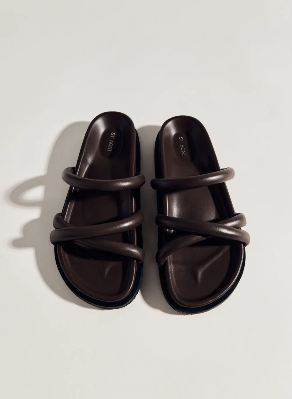 ST. AGNI | Soft Cross Strap Slide