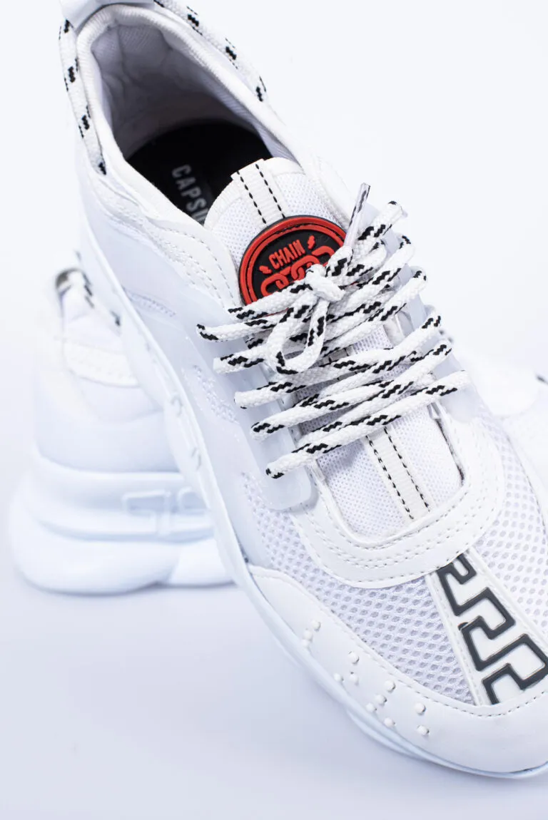 THE FULLY WHITE SNEAKERS