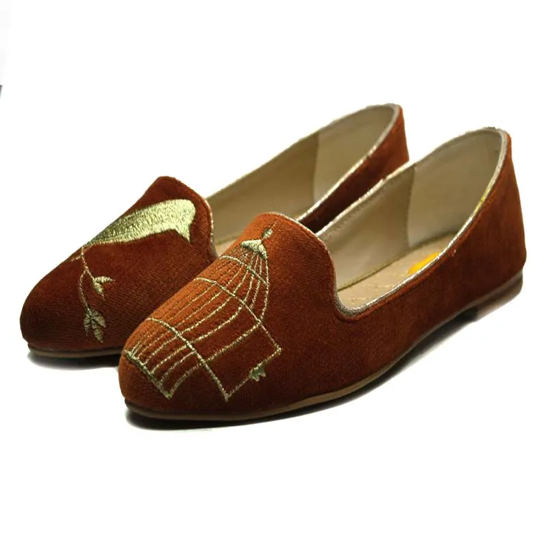 Women Embroidery  Pumps