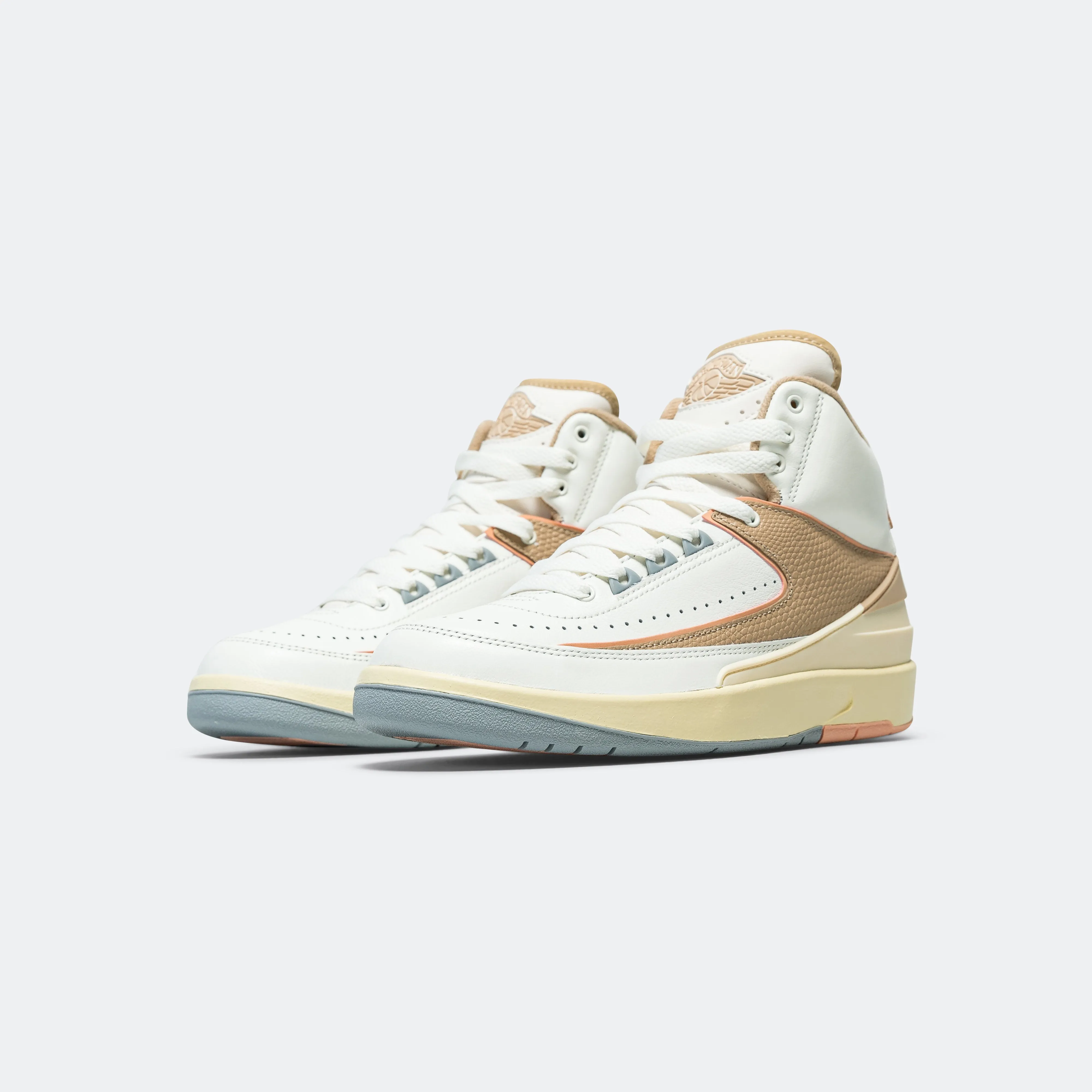 Womens Air Jordan 2 Retro - Sail/Desert-Sunrise Haze-Muslin